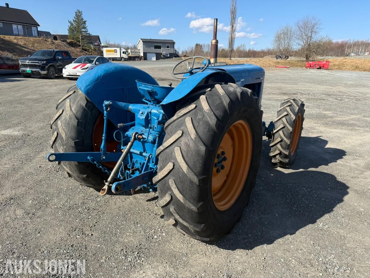 Fordson Major Diesel - mva fri traktor